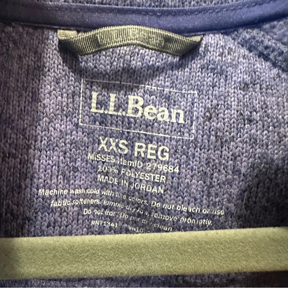 L.L. Bean Women's Blue Ski Jacket - Picture 8 of 10